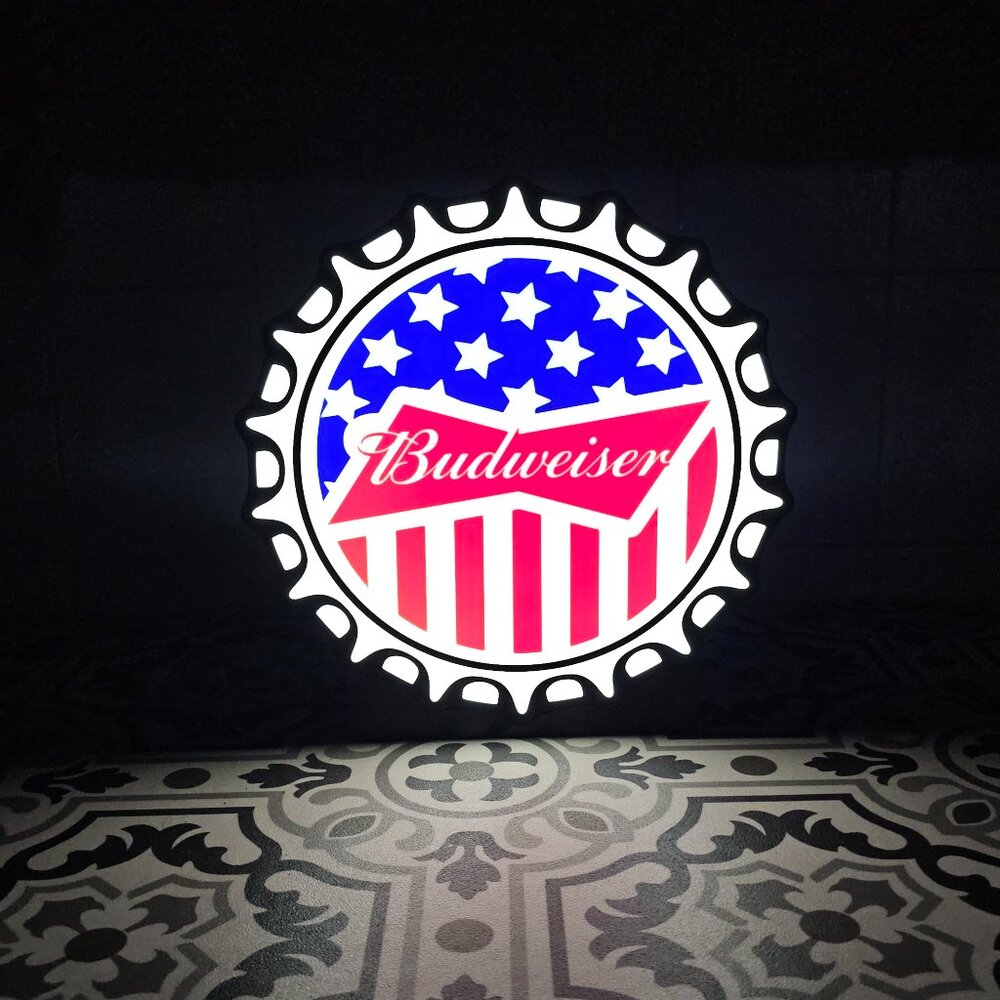 Molson Canadian Bottle Cap - LED Lightbox Sign with detachable stand